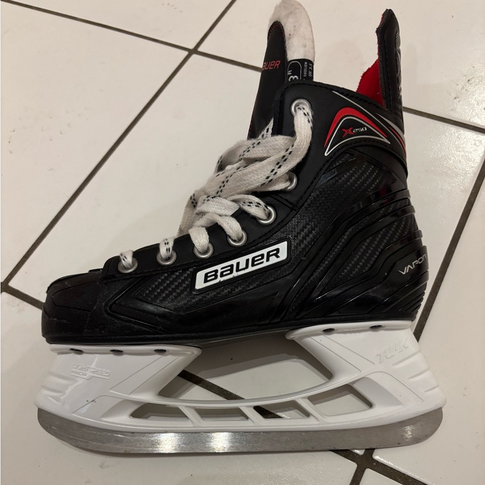 Kids Hockey Skates